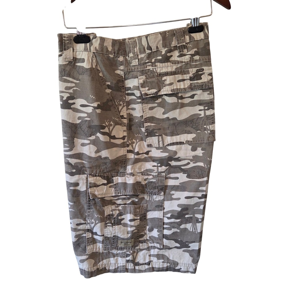WRANGLER Cargo Shorts Men 38 Reg Camo Green‎ Army Thick Outdoor Retro Hike 38x8